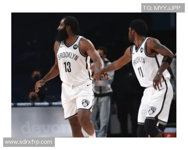 篮网与湖人季前赛精彩回放全景解析及球员表现亮点总结