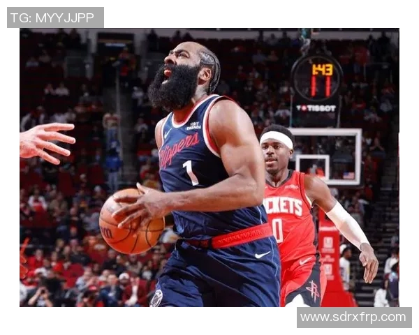 篮网与快船激战正酣比赛结果揭晓引发球迷热议