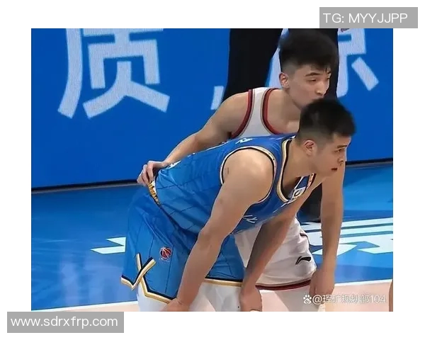 方硕的篮球之路:从青涩新星到CBA赛场的闪耀巨星